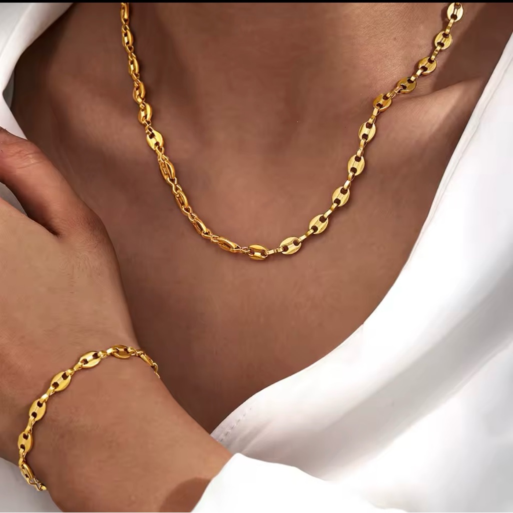 Gold Pig Nose, Puffed Coffee Bean, Gucci Chain Link Necklace & Bracelet Set